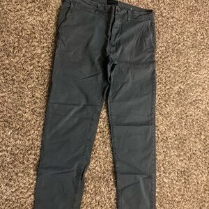 Men’s American Eagle Outfitters Extreme Flex Gray Pants 34x32